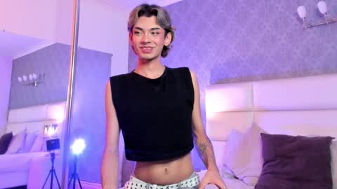 Adonis  online show from 12, 11, 2025