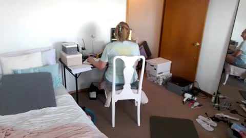 adorable22 online show from 28, 9, 2025