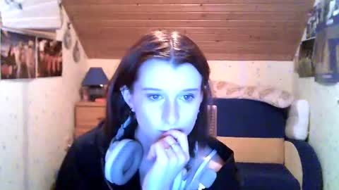adorable_sparkle online show from 3, 3, 2025