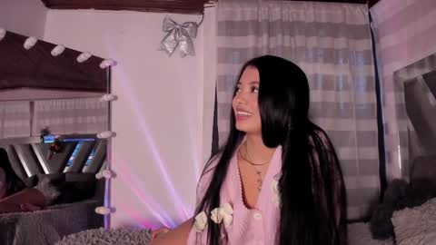 Snapshot of adorabolt chatting on 13, 10, 2025 Stormi online show from 13, 10, 2025