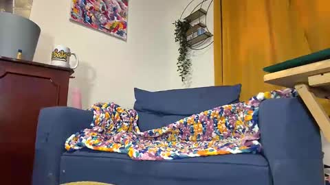 Queen Bunny online show from 23, 1, 2025