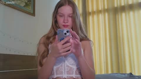 Lia  online show from 18, 7, 2026
