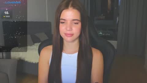 Adriana online show from 8, 9, 2025