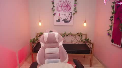 Adri  online show from 2, 7, 2026