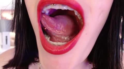 Adri online show from 5, 5, 2026