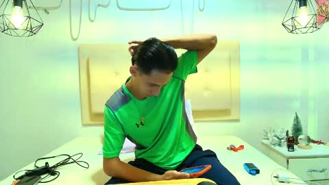 adrian_aa_21 online show from 18, 3, 2026