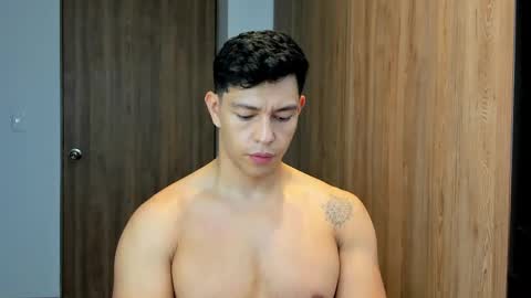 Adrian del Mar online show from 6, 5, 2026