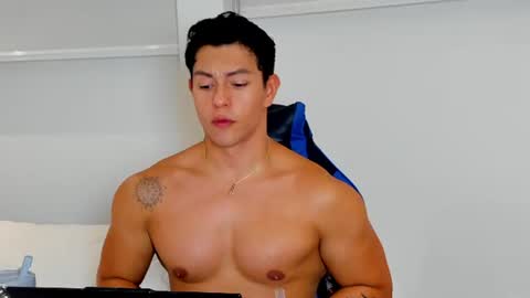 Adrian del Mar online show from 10, 6, 2026