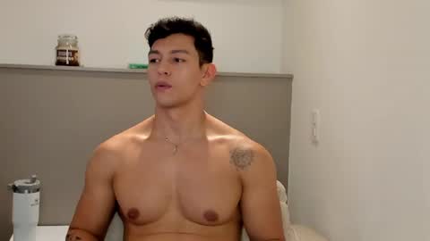 Adrian del Mar online show from 5, 7, 2026