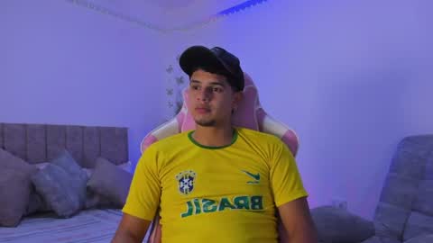 ADRIAN online show from 8, 7, 2026