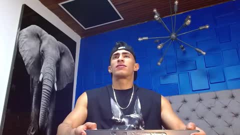 Snapshot of adrian_rae chatting on 23, 1, 2025   online show from 23, 1, 2025