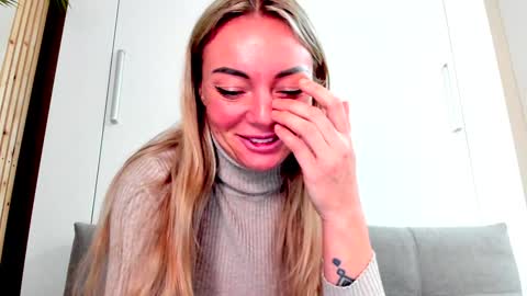 Adriana online show from 25, 1, 2025