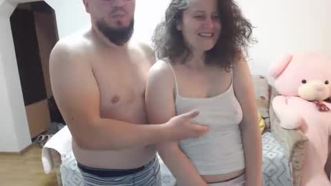 Snapshot of adriana_elvis chatting on 27, 11, 2025 adriana online show from 27, 11, 2025