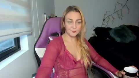 Adriana Paredes  online show from 14, 7, 2026