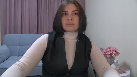AdrianaTores online show from 7, 5, 2026