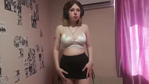 Snapshot of adriannamalango chatting on 19, 7, 2026 Sofa online show from 19, 7, 2026