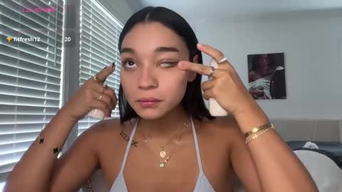 Adrianna  online show from 10, 9, 2025