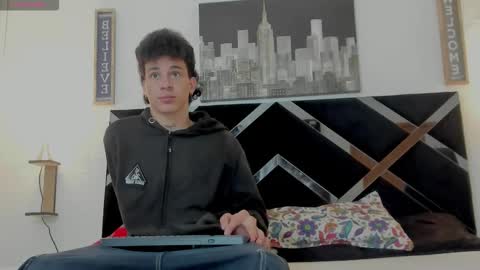 Adrian online show from 5, 11, 2025