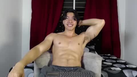 adriel_escalante online show from 15, 1, 2026