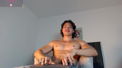 adriel_escalante online show from 6, 2, 2026