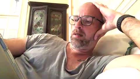 adrienfromparis online show from 27, 3, 2026