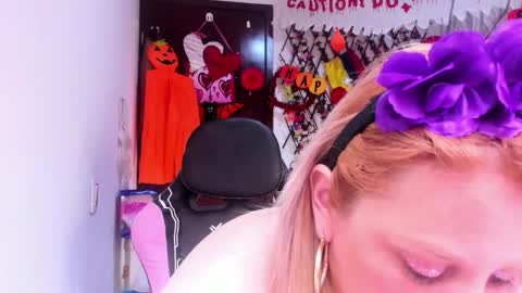 Snapshot of adriiana_fox_ chatting on 16, 10, 2025 adriiana_fox_ online show from 16, 10, 2025