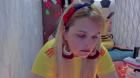 adriiana_fox_ online show from 11, 6, 2026
