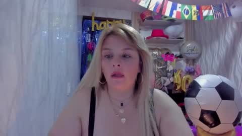 adriiana_fox_ online show from 16, 6, 2026