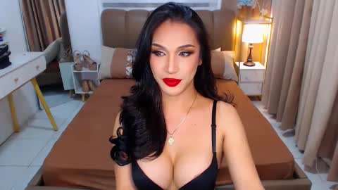 Ur Dream girl online show from 25, 2, 2025