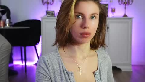 Aelia online show from 4, 11, 2025