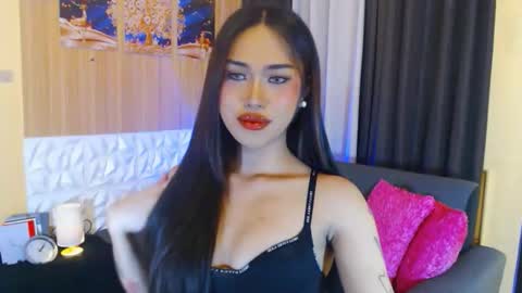 aeshamargaux online show from 16, 11, 2025