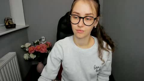 Snapshot of afinacutie chatting on 5, 12, 2024 Afina online show from 5, 12, 2024