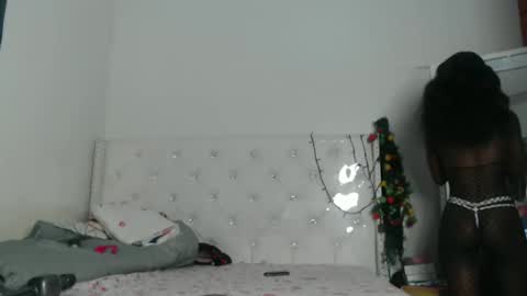 Snapshot of africanpetitequeen chatting on 21, 1, 2025 CIARA online show from 21, 1, 2025