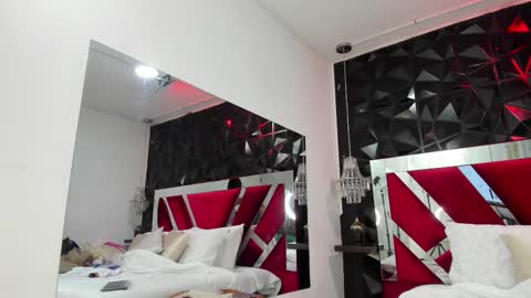 Afrodita  online show from 17, 9, 2025