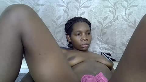 Snapshot of afronubians_ chatting on 1, 3, 2025 pink and josphen online show from 1, 3, 2025