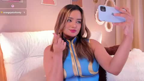 Agata Lauret online show from 5, 5, 2026