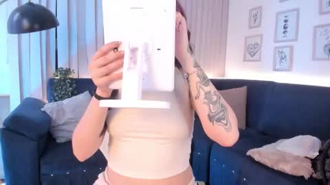 Agata Volkov online show from 3, 3, 2026