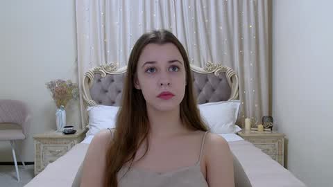 Agata Aisitt online show from 2, 2, 2025