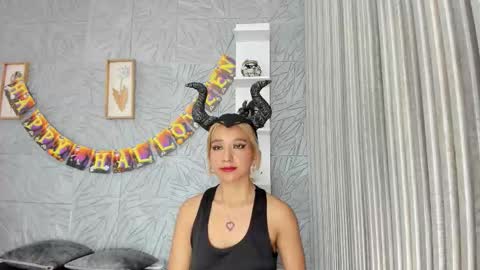 Agatadelphine online show from 29, 10, 2025