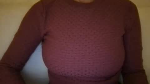 Snapshot of agatha_cb chatting on 31, 10, 2025 agatha_cb online show from 31, 10, 2025