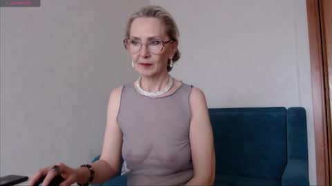 Agatha online show from 24, 4, 2026