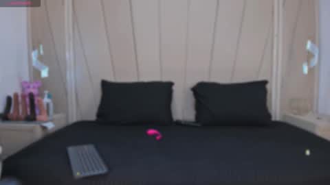Snapshot of agatha_steel20 chatting on 21, 10, 2025 Agatha Steel online show from 21, 10, 2025