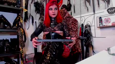 Agatha Fox online show from 15, 12, 2024