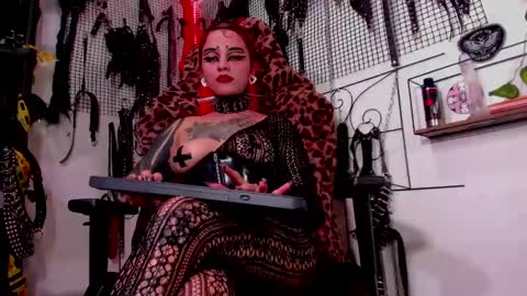 Agatha Fox online show from 20, 12, 2024