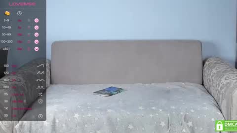 Snapshot of agattasmith chatting on 2, 3, 2025 AgattaSmith online show from 2, 3, 2025