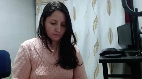 Snapshot of agel_sw1 chatting on 2, 3, 2025 Angel online show from 2, 3, 2025