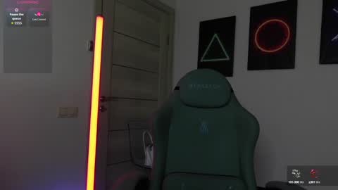 Agelina Lilly Laura online show from 9, 9, 2025