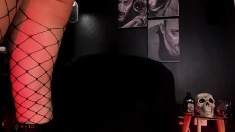 agnes_jones online show from 6, 10, 2025