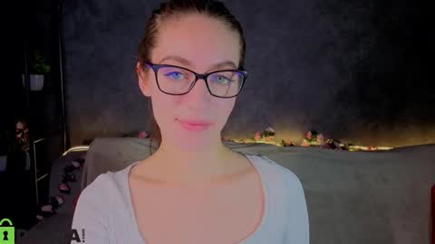 agnes wells online show from 2, 12, 2025