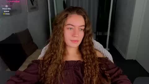 agnes wells online show from 26, 7, 2026